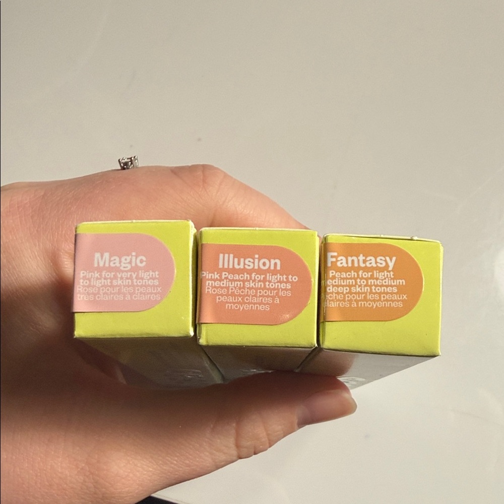 Kosas Revealer Extra Bright Color Corrector - multiple shades available - Picture 2 of 3
